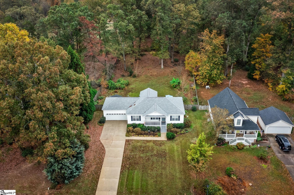 2 Wooded Glenn Pelzer, SC 29669