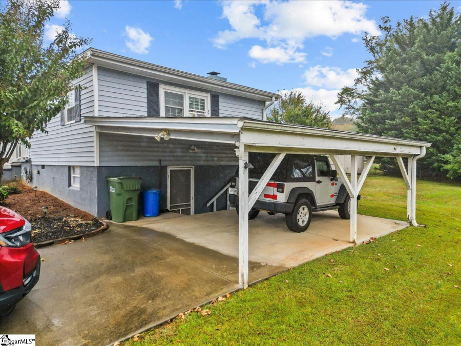 35 Bloomwood Hts Inman, SC 29349