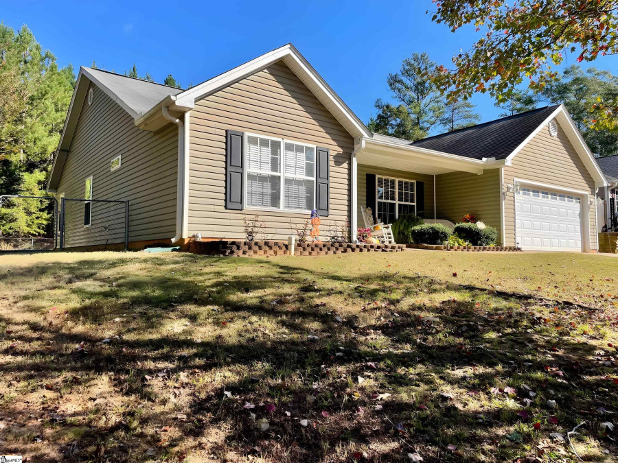 498 Barton  Duncan, SC 29334