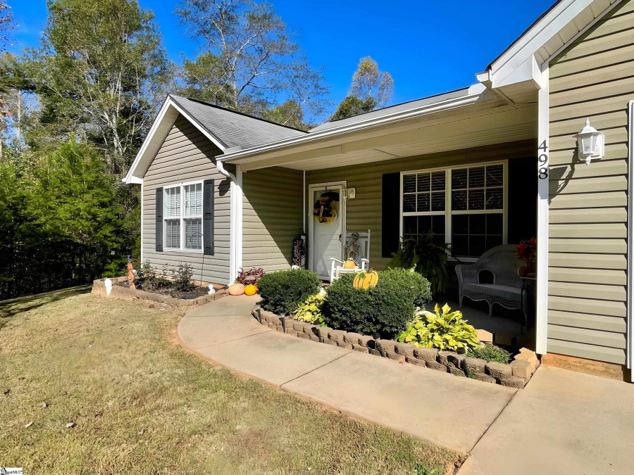 498 Barton  Duncan, SC 29334