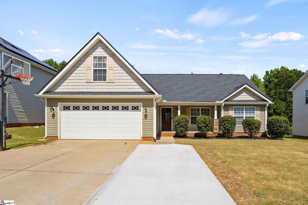 24 Cardinal Creek Greenville, SC 29607