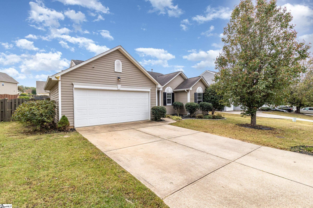 3 Garfield  Simpsonville, SC 29681