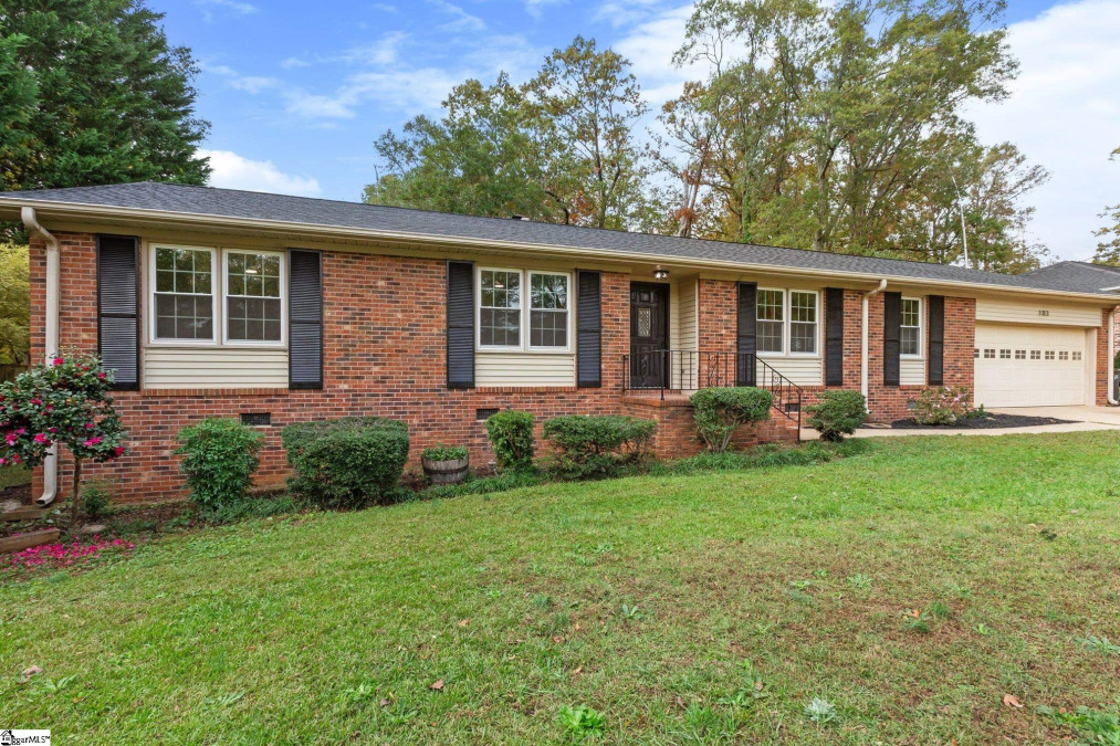 103 Dexter  Taylors, SC 29687