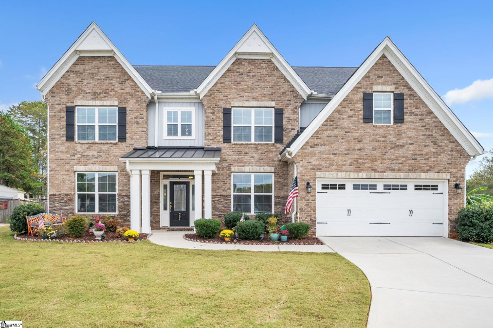 324 Crestgate  Easley, SC 29642