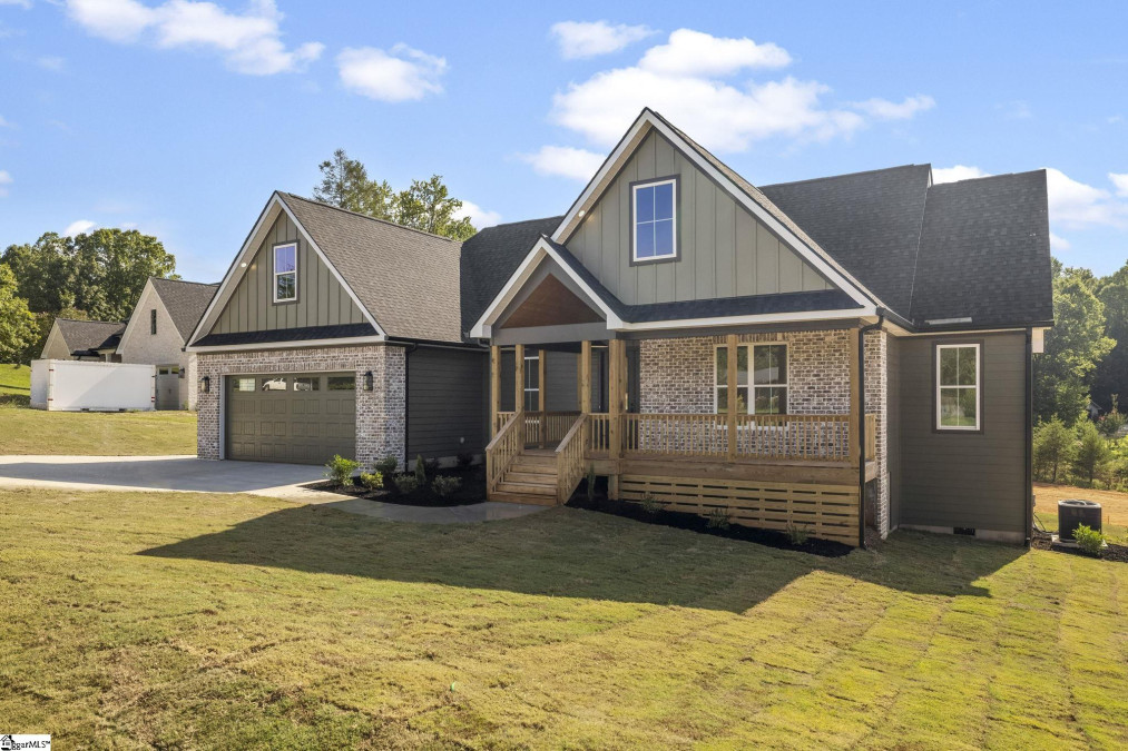 193 Pleasant Retreat Travelers Rest, SC 29690