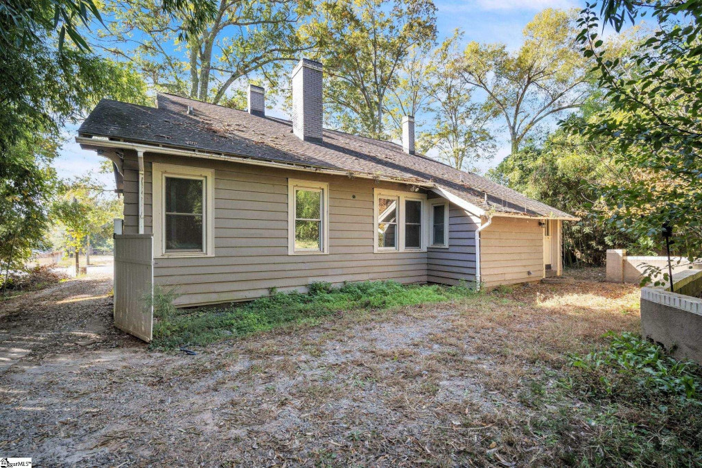 1303 River E Anderson, SC 29624