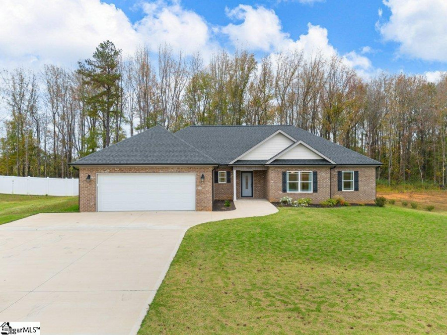 388 Cherokee Creek Gaffney, SC 29341