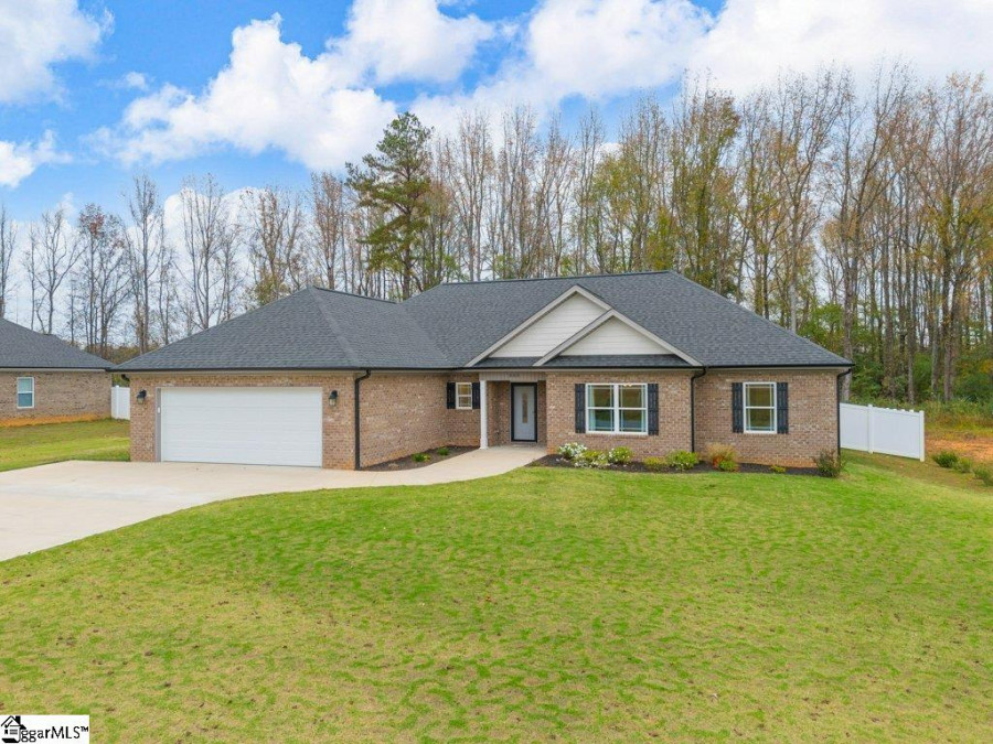 388 Cherokee Creek Gaffney, SC 29341