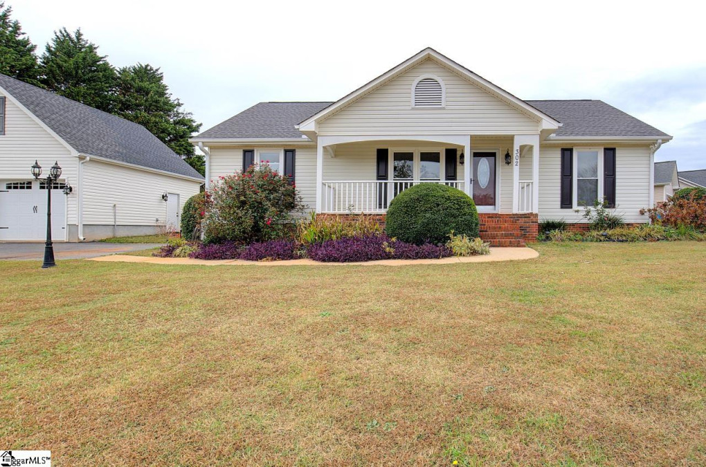 302 Barefoot  Inman, SC 29349