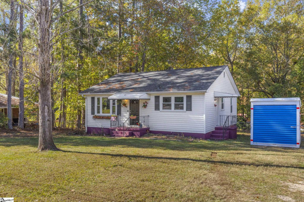 13 Walnut  Travelers Rest, SC 29690