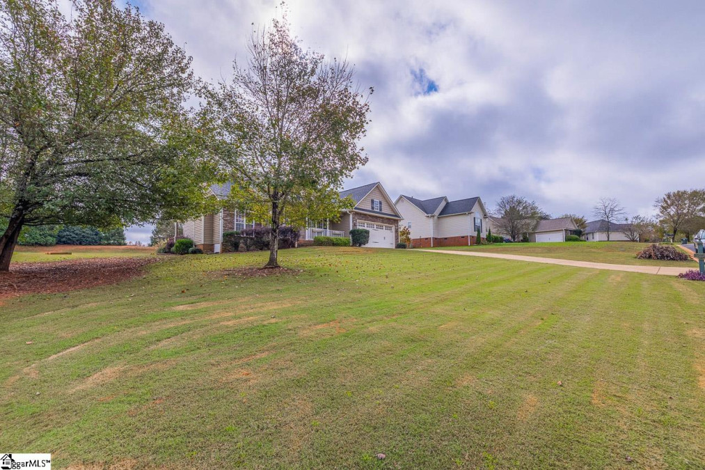 315 Cliffrose  Spartanburg, SC 29306