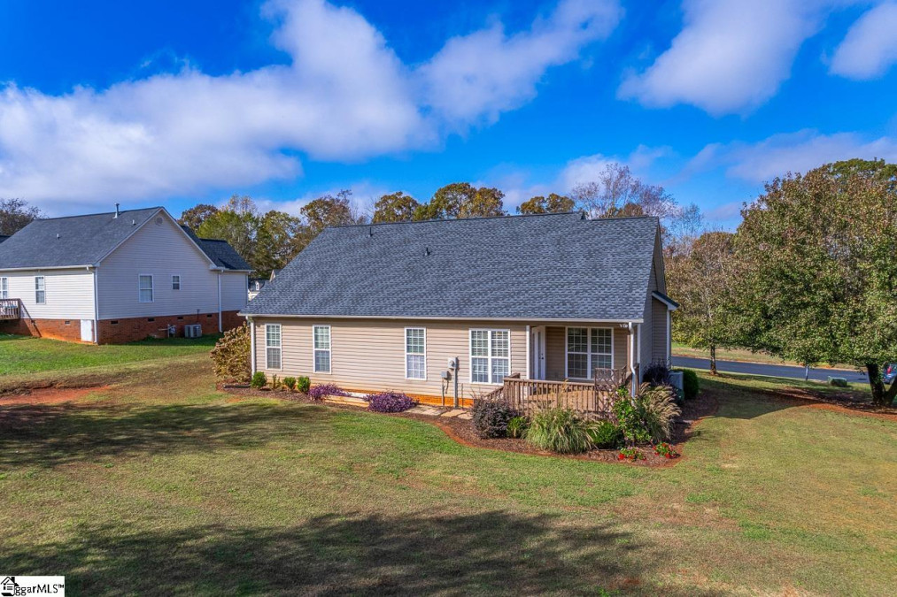 315 Cliffrose  Spartanburg, SC 29306