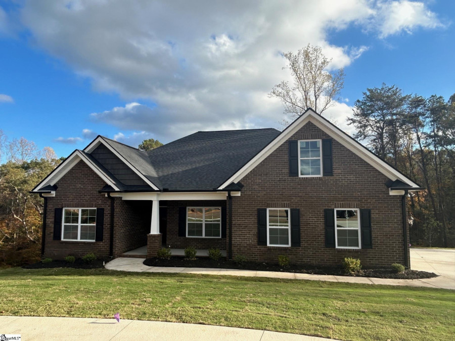 132 Willett  Taylors, SC 29687