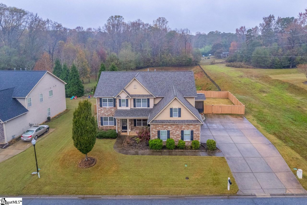 179 Raven Falls Simpsonville, SC 29681