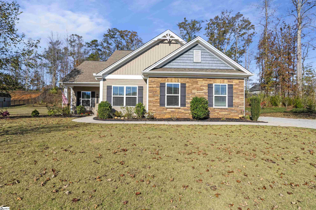 108 Avendell  Easley, SC 29642