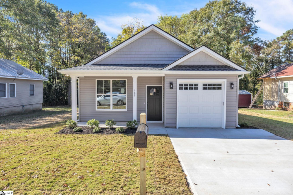 102 Brown  Anderson, SC 29625