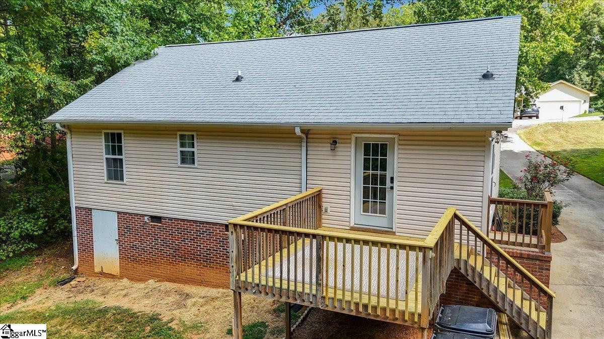 205 Princeton  Easley, SC 29640