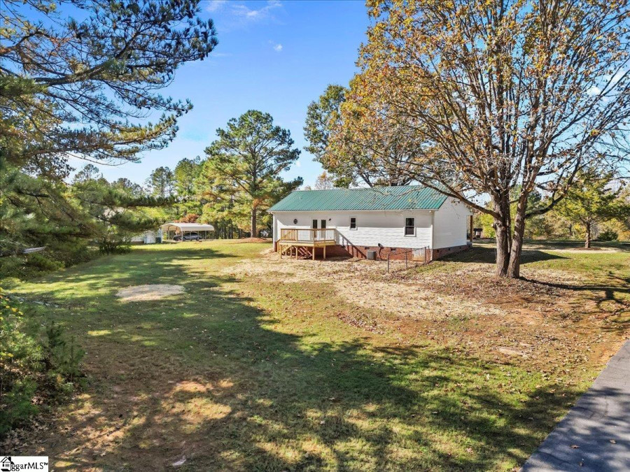 369 Stewart  Six Mile, SC 29682