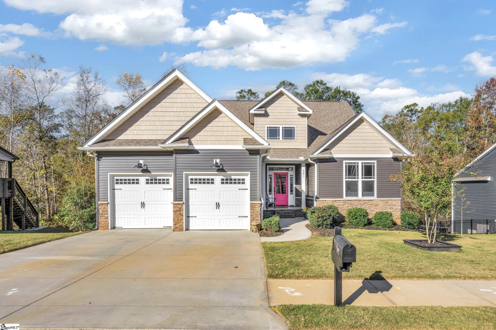 321 Brenleigh  Simpsonville, SC 29680