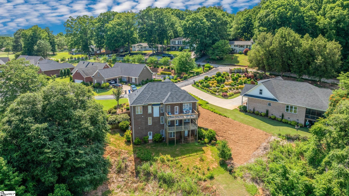 9 Belle Terre Greenville, SC 29609