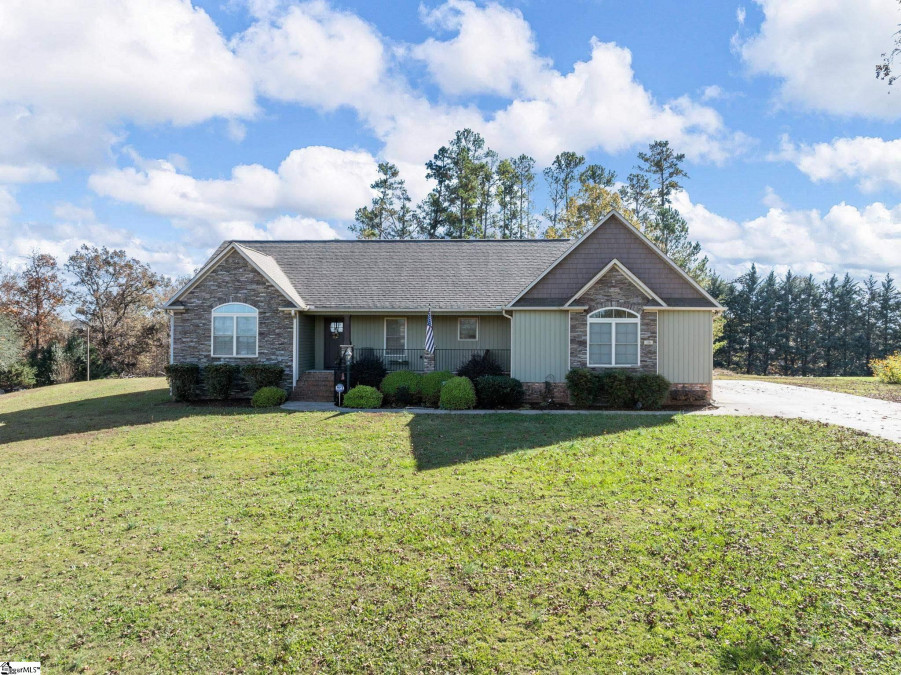 118 Heartleaf  Chesnee, SC 29323