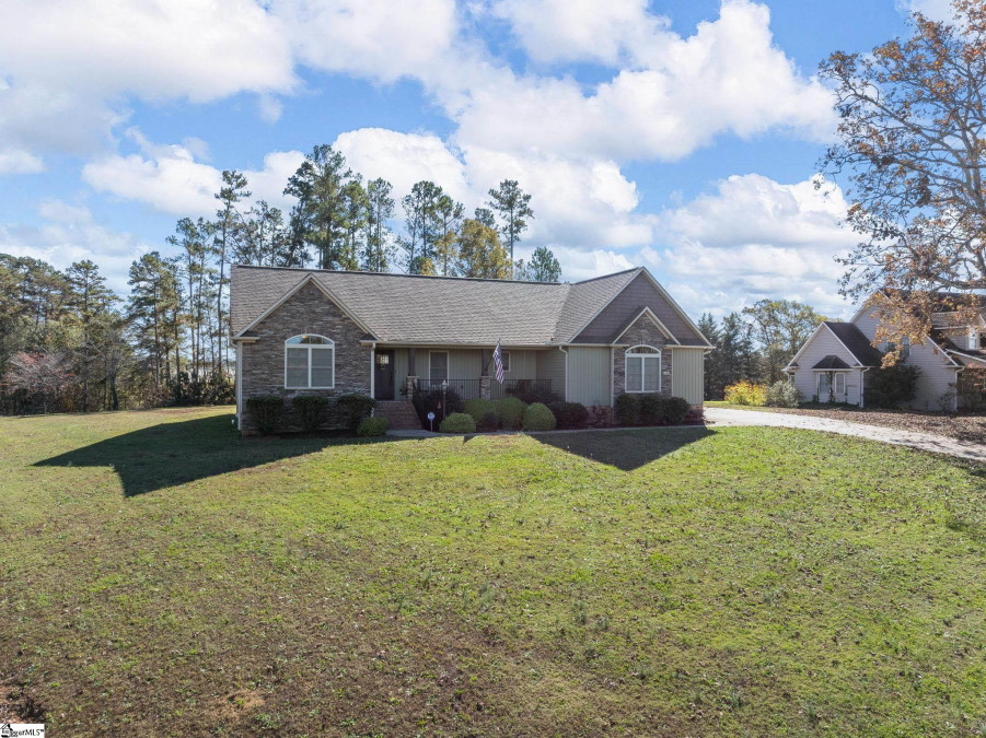 118 Heartleaf  Chesnee, SC 29323