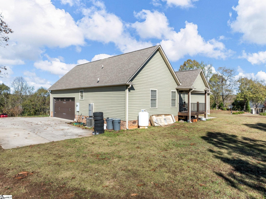 118 Heartleaf  Chesnee, SC 29323