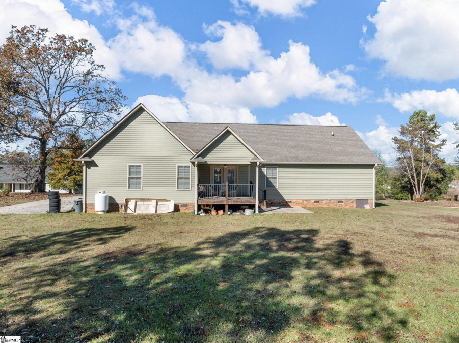 118 Heartleaf  Chesnee, SC 29323