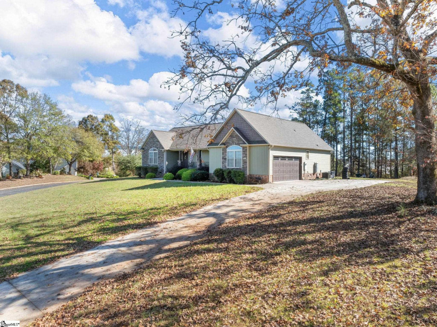 118 Heartleaf  Chesnee, SC 29323