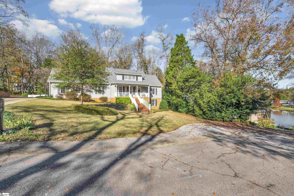 112 Bagwell Farm Spartanburg, SC 29302