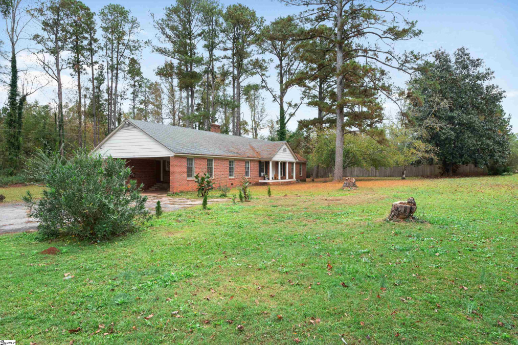 418 Byrnes  Joanna, SC 29351-1304