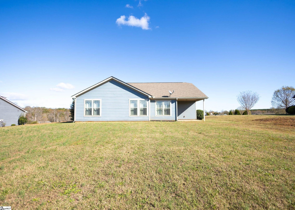 921 Garnet  Chesnee, SC 29323