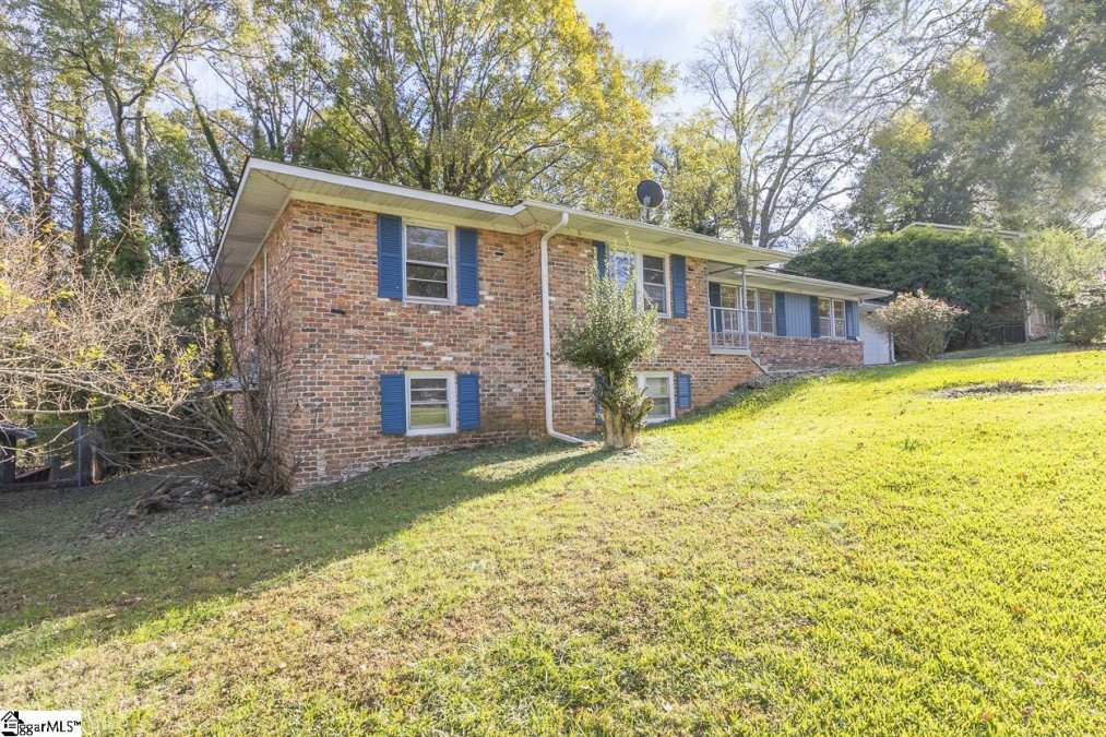 212 Forest Hill Anderson, SC 29621