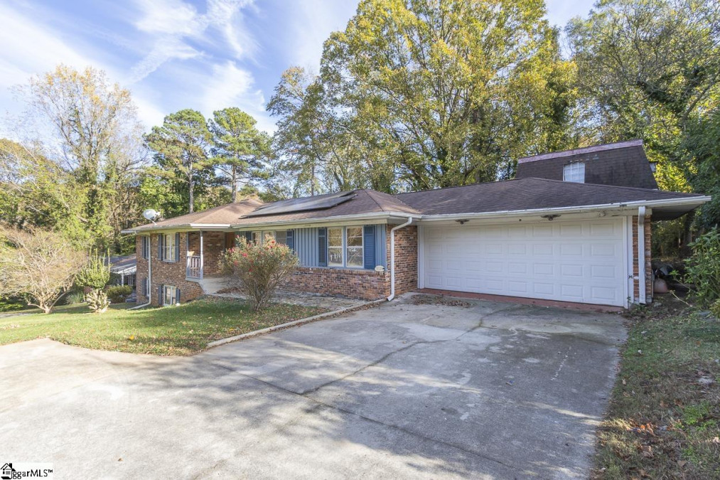 212 Forest Hill Anderson, SC 29621