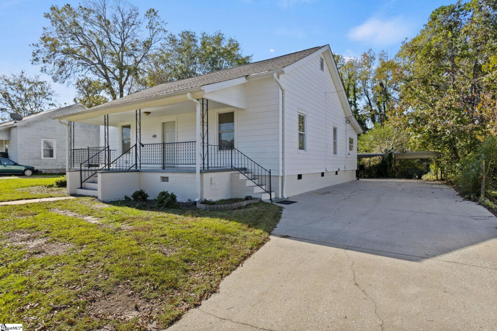 105 Maryland  Honea Path, SC 29654