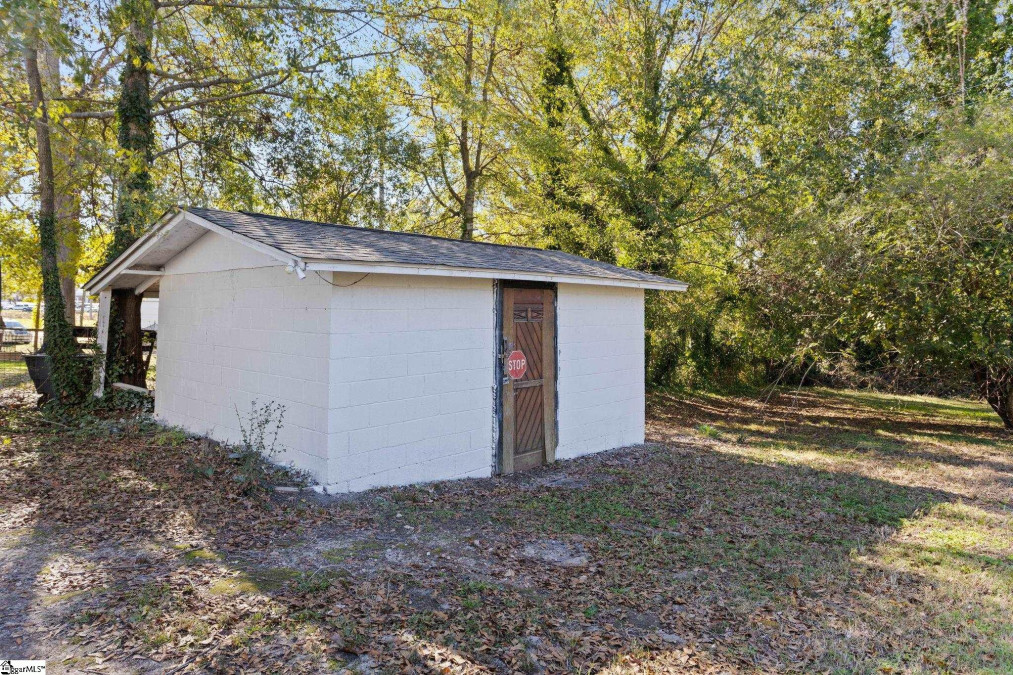 105 Maryland  Honea Path, SC 29654