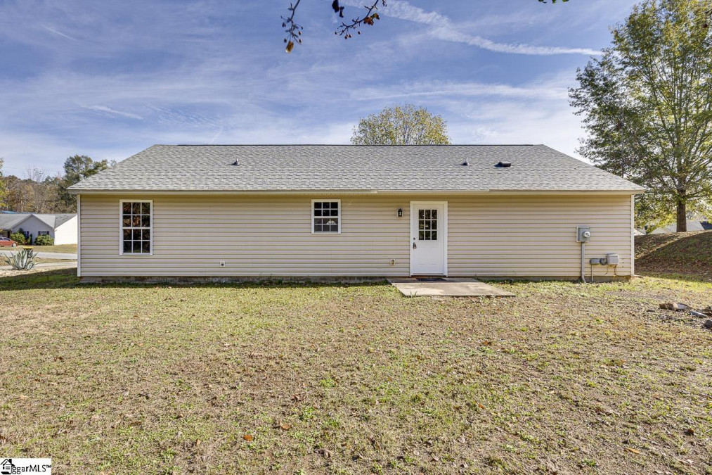 106 Goldfinch  Piedmont, SC 29673