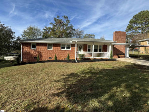 10 Woodridge  Greenville, SC 29611