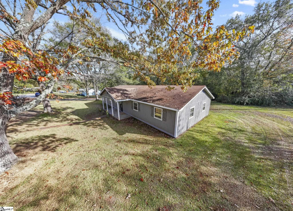 160 Candlenut  Boiling Springs, SC 29316