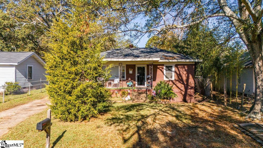 602 Palmetto  Greenville, SC 29611