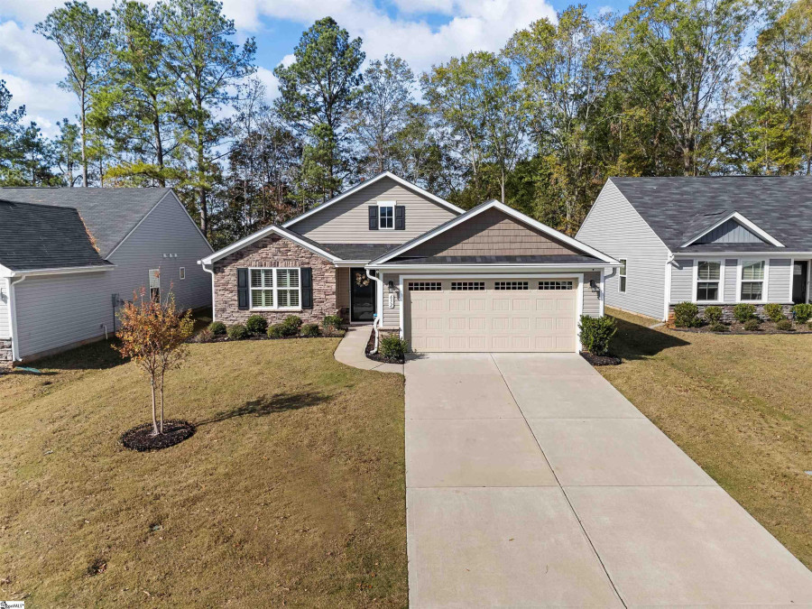 652 Hardwood  Boiling Springs, SC 29316