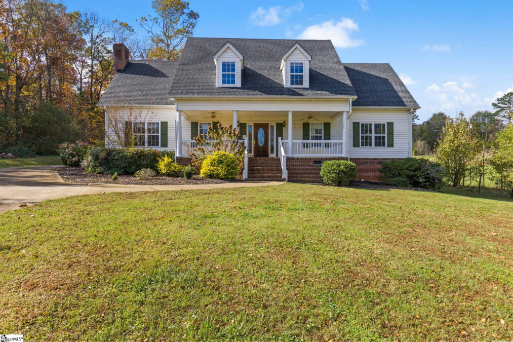 101 Thompson  Taylors, SC 29687