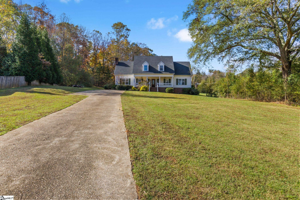 101 Thompson  Taylors, SC 29687