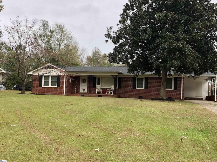 302 Carolina N Chesnee, SC 29323