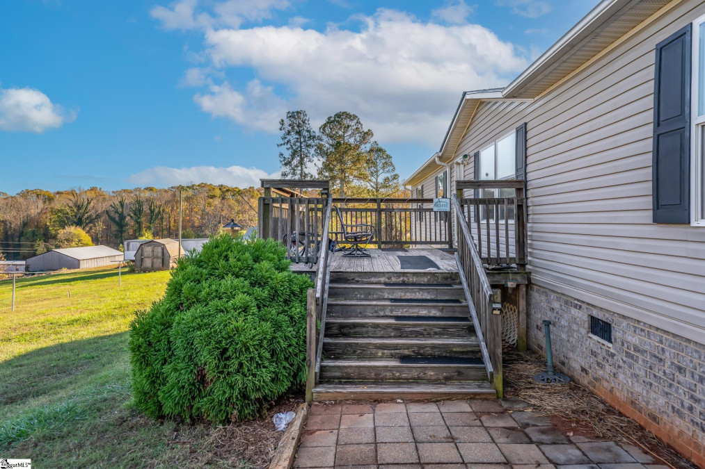 360 Johnson  Inman, SC 29349