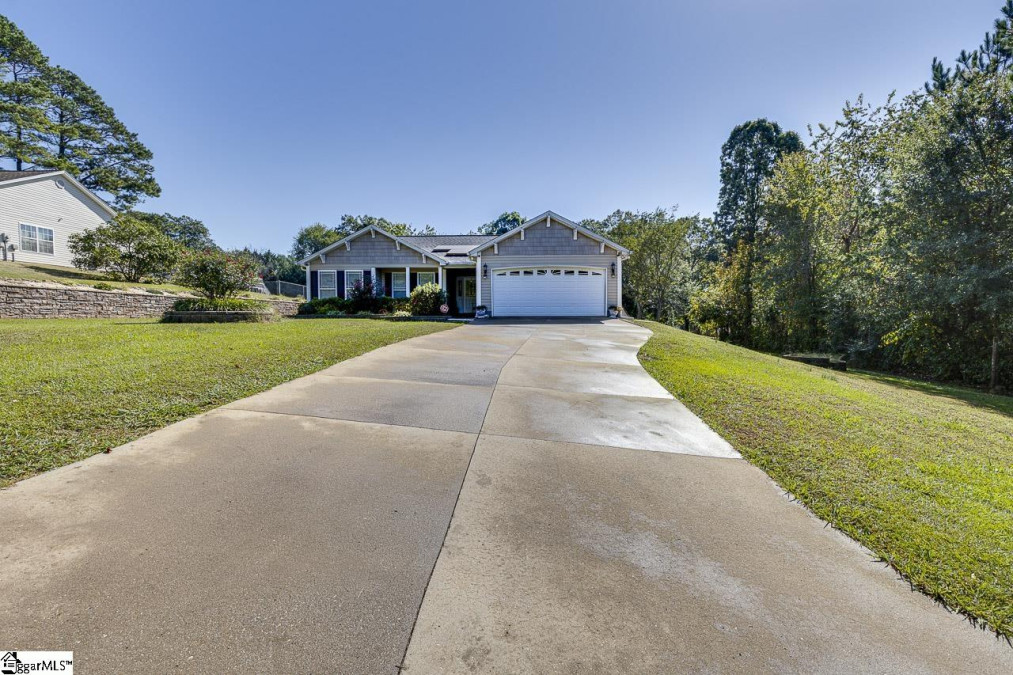 140 Colonial  Greer, SC 29651