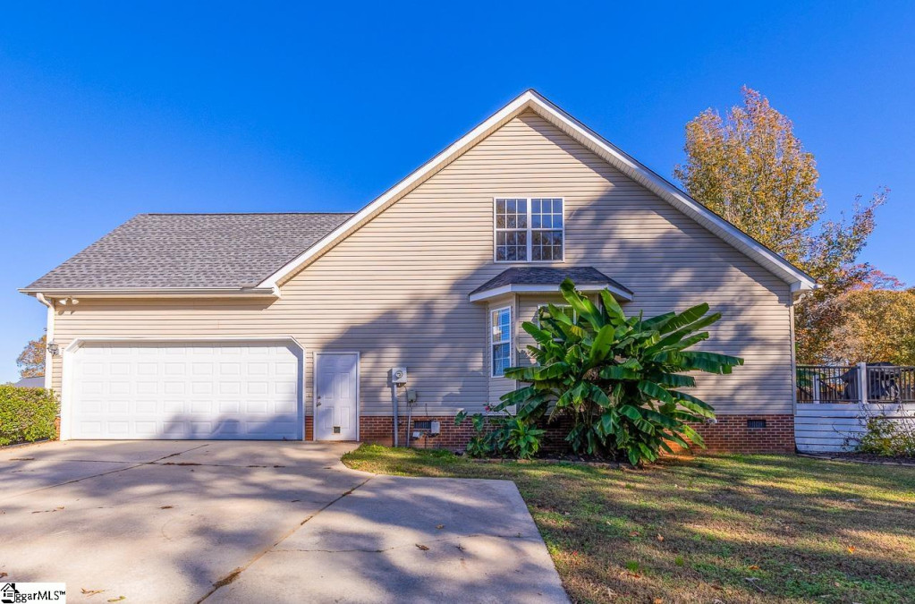 107 Grove Forest Pelzer, SC 29669