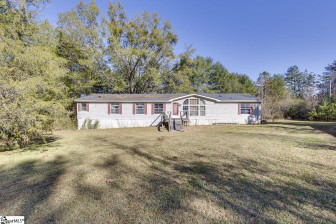 2962 Dacusville  Easley, SC 29640