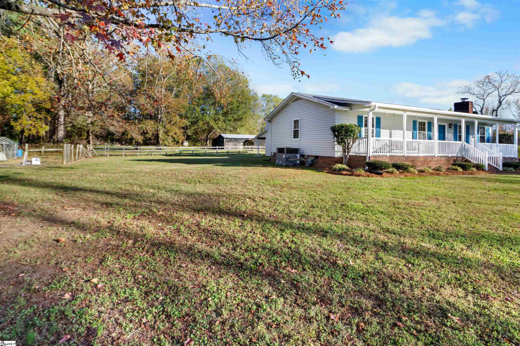 5955 Highway 221 S Laurens, SC 29360