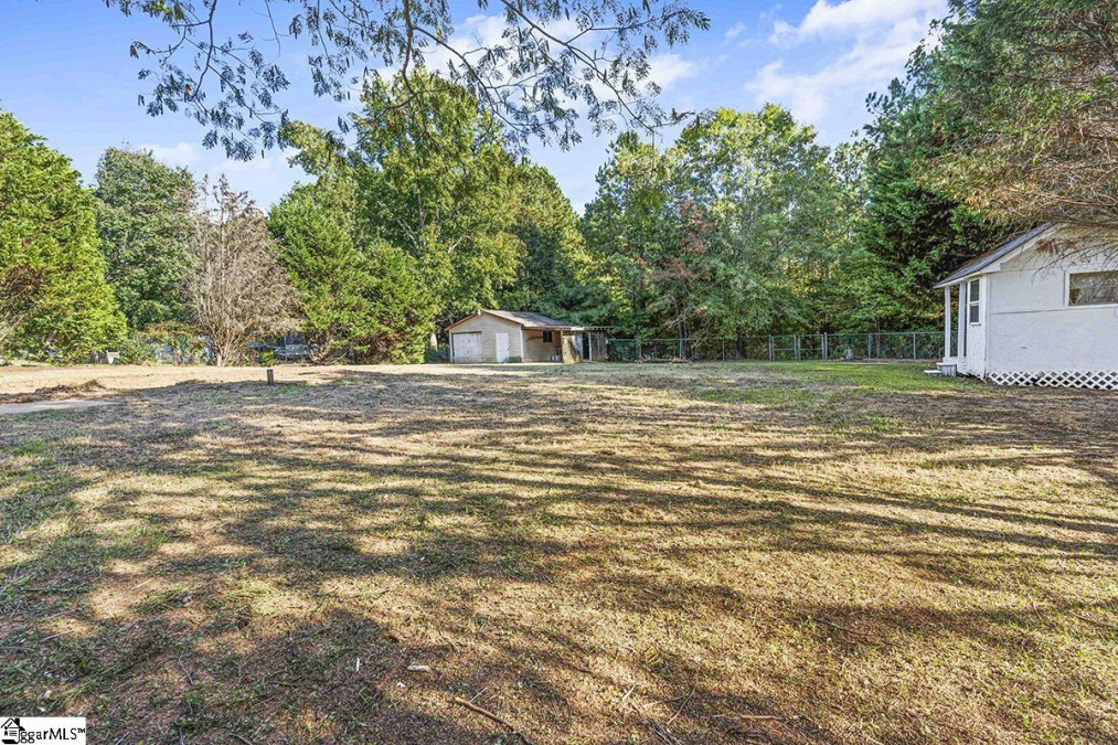 1307 Morgan  Hodges, SC 29653